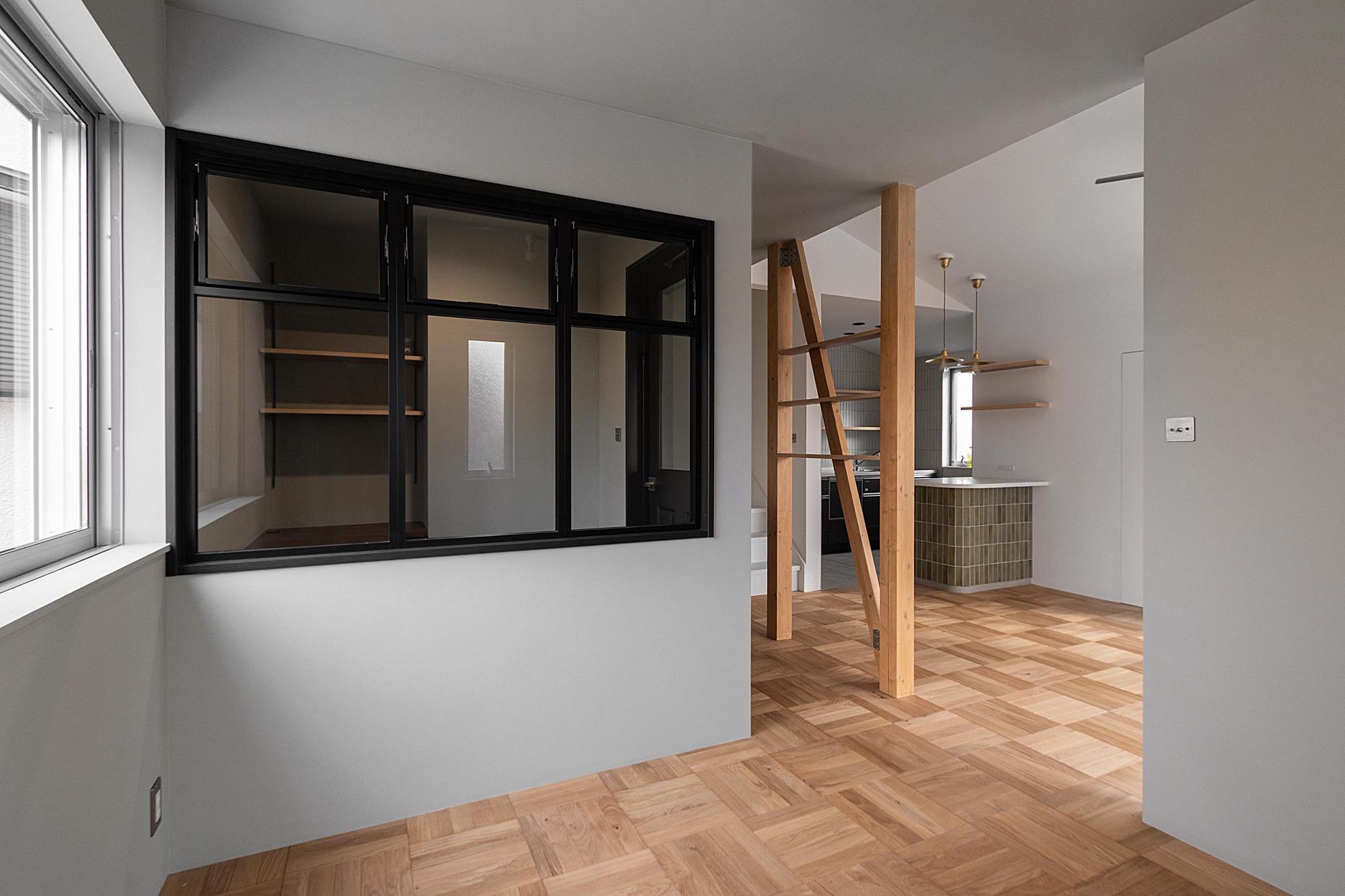 意匠的にデザインされた戸建構造材の筋交