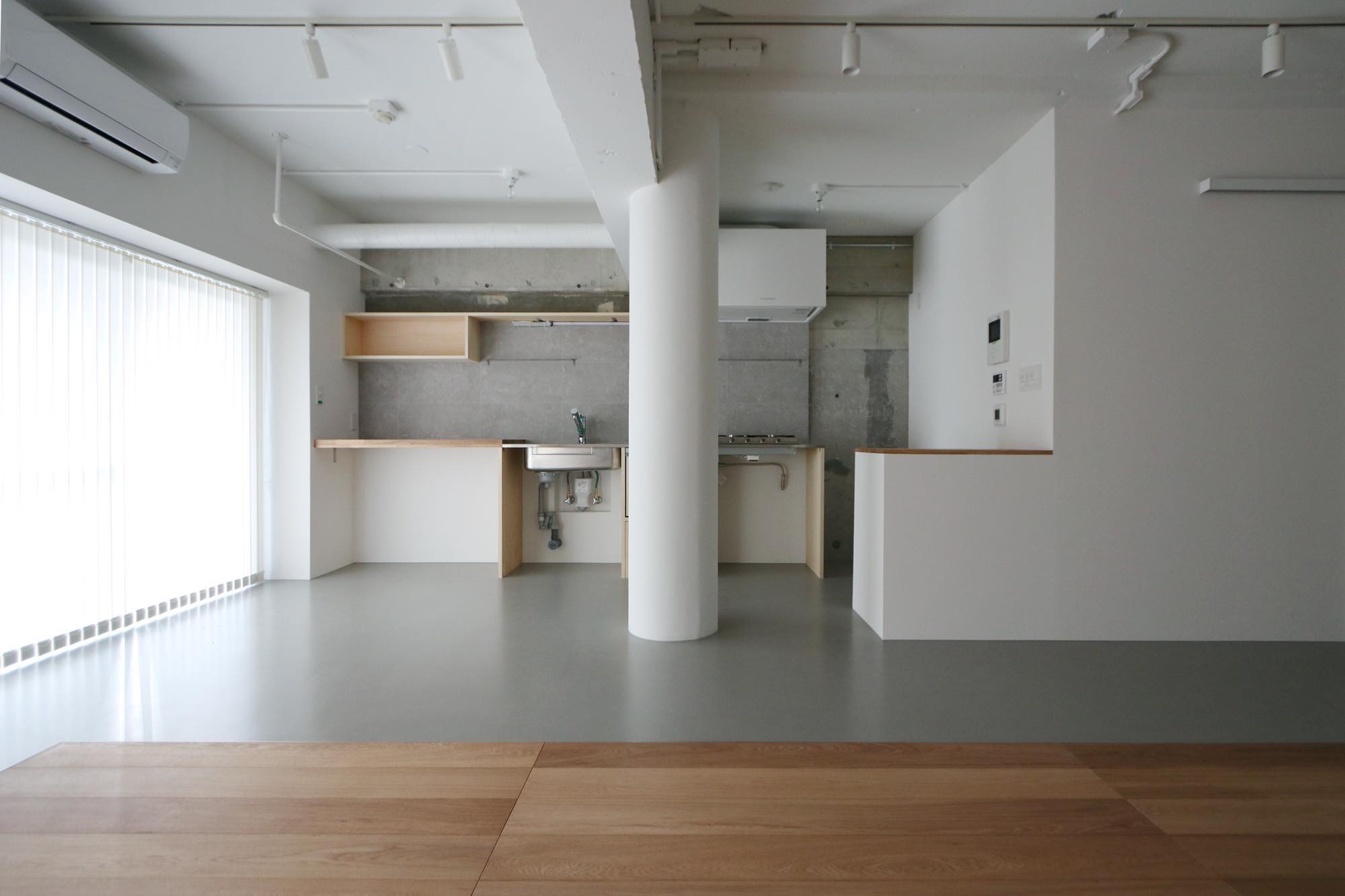 円柱をアイコンにしたリノベーション事例（SIMPLE×無機）